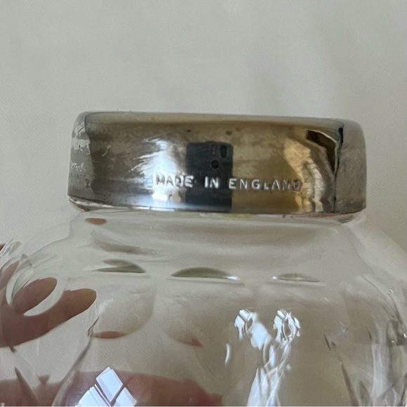 Stuart Crystal Sugar Shaker - Picture 3 of 4